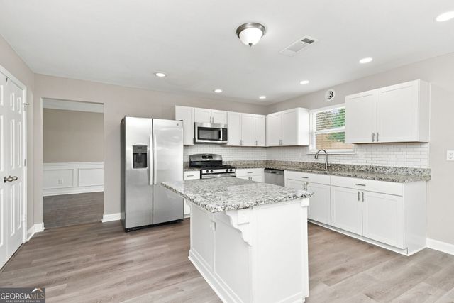 406 Grier Drive, Locust Grove, GA 30248