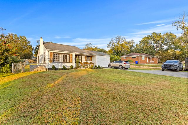2327 Spring Place Road SE, Cleveland, TN 37323