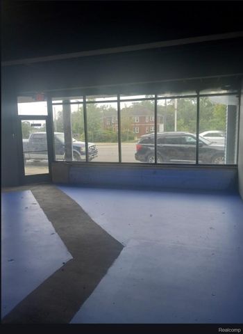 12210 N Grand River Avenue, Detroit, MI 48204