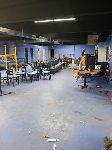 12210 N Grand River Avenue, Detroit, MI 48204