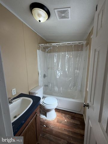 97 CONNECTOR RD, Martinsburg, WV 25405