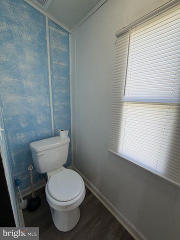 97 CONNECTOR RD, Martinsburg, WV 25405