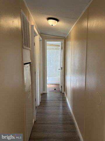 97 CONNECTOR RD, Martinsburg, WV 25405