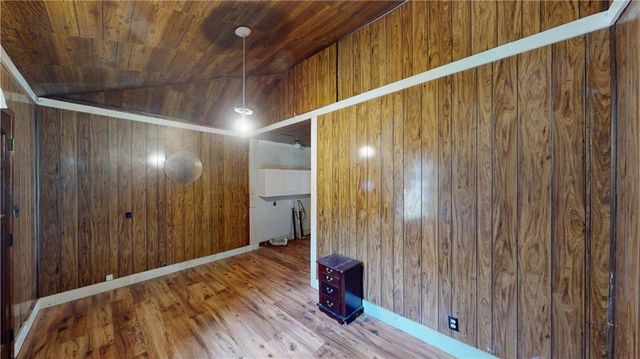 520 E Lee Street, Nevada, MO 64772