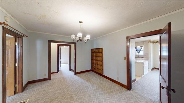 520 E Lee Street, Nevada, MO 64772