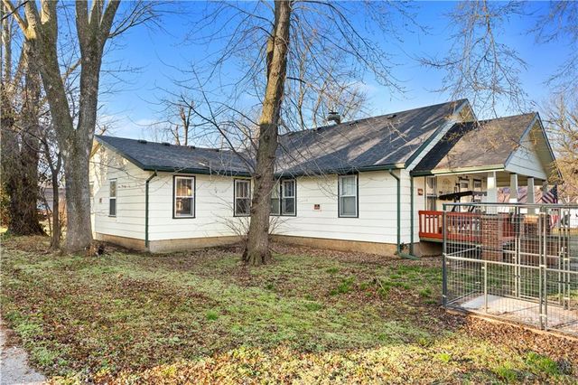 520 E Lee Street, Nevada, MO 64772