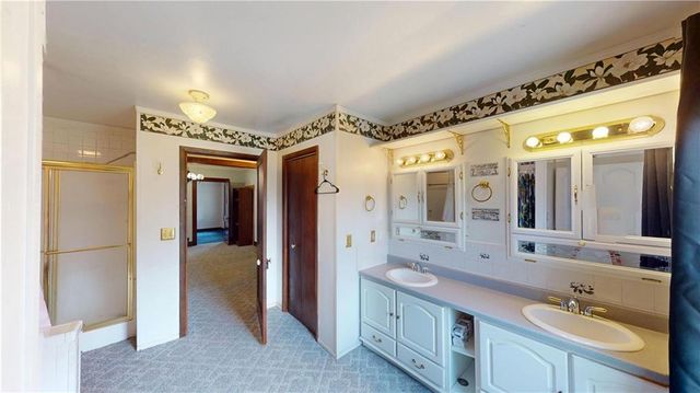 520 E Lee Street, Nevada, MO 64772