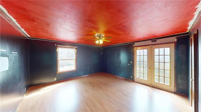 520 E Lee Street, Nevada, MO 64772