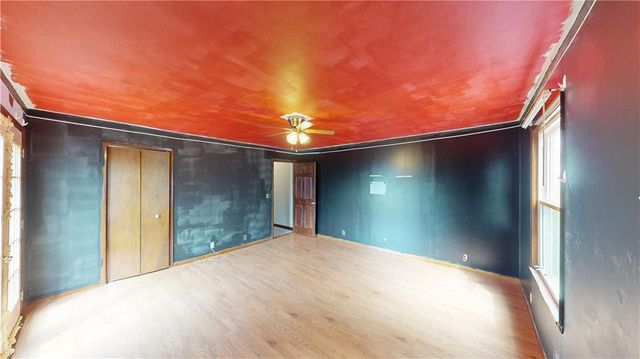 520 E Lee Street, Nevada, MO 64772