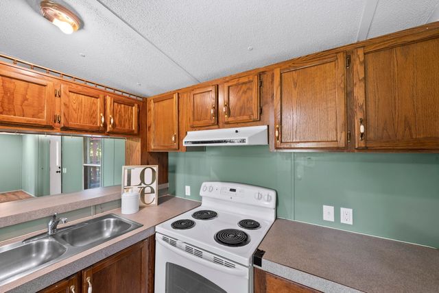 54 Frederick Pl, Linden, TN 37096