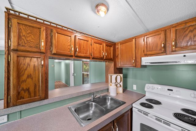 54 Frederick Pl, Linden, TN 37096