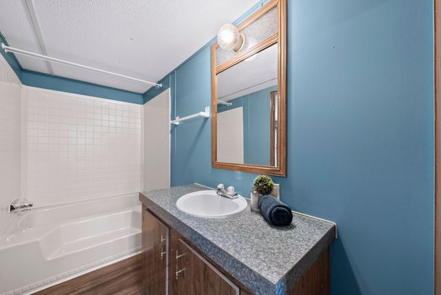 54 Frederick Pl, Linden, TN 37096