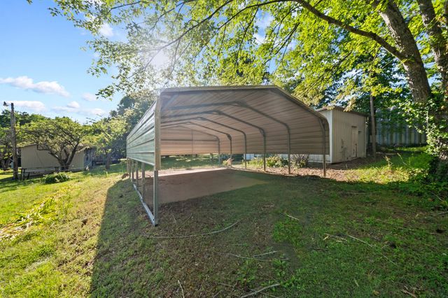 54 Frederick Pl, Linden, TN 37096