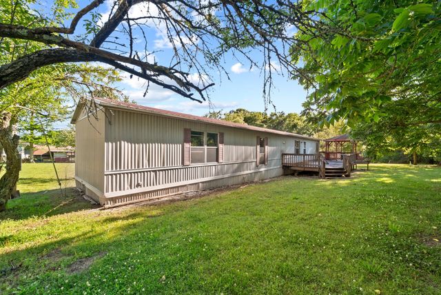 54 Frederick Pl, Linden, TN 37096