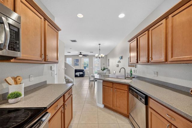 3736 82ND AVENUE CIRCLE E 105, Sarasota, FL 34243