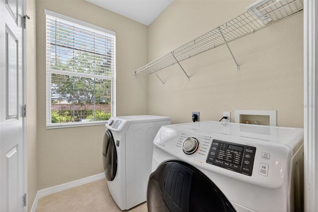 3736 82ND AVENUE CIRCLE E 105, Sarasota, FL 34243