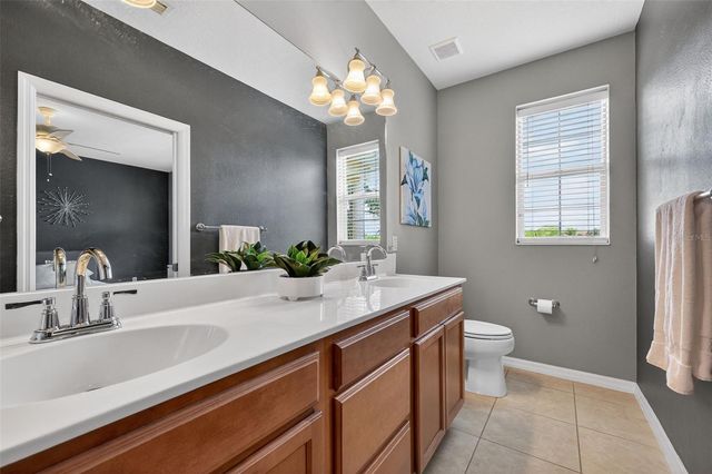 3736 82ND AVENUE CIRCLE E 105, Sarasota, FL 34243