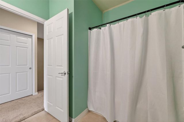 3736 82ND AVENUE CIRCLE E 105, Sarasota, FL 34243