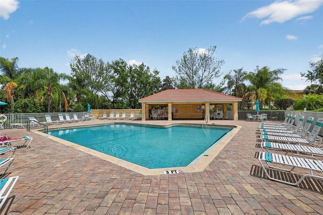3736 82ND AVENUE CIRCLE E 105, Sarasota, FL 34243