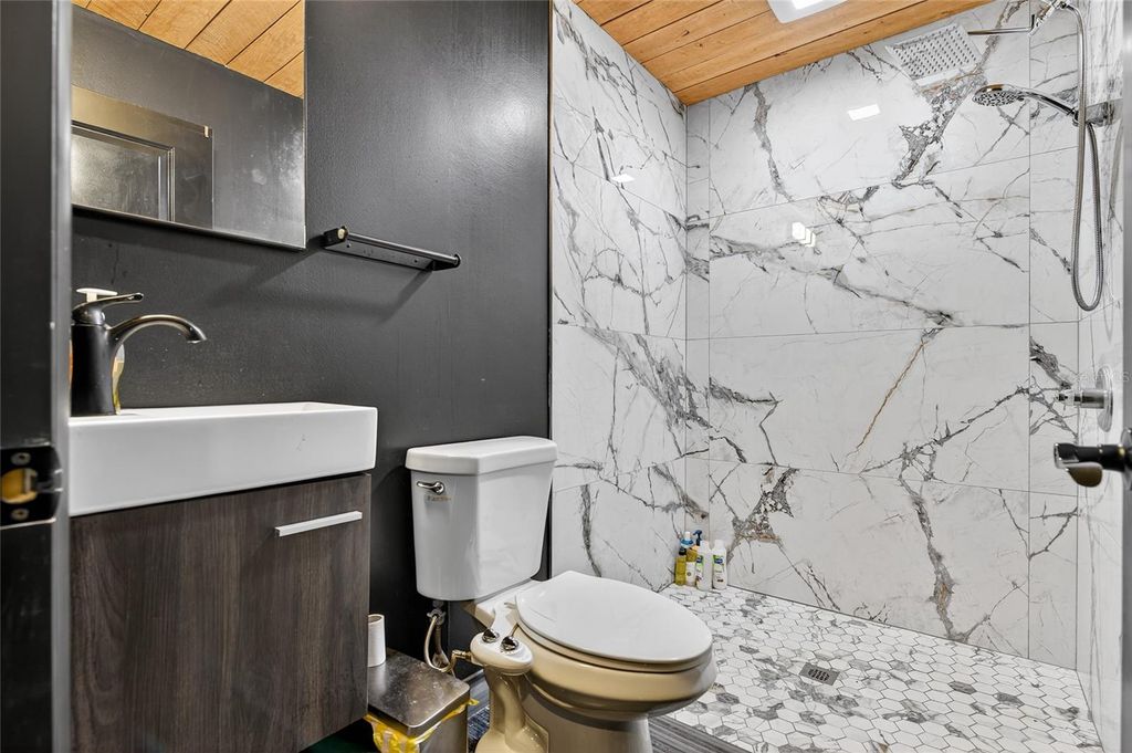 Image 14 of property listing at 334 SHELDON STREET, New Smyrna Beach, FL 32168