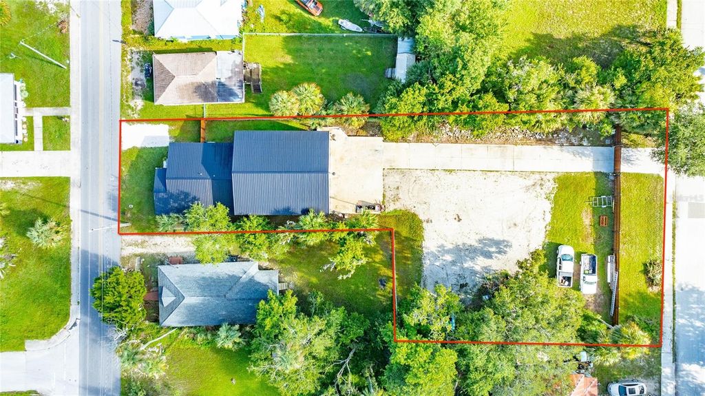 Image 5 of property listing at 334 SHELDON STREET, New Smyrna Beach, FL 32168