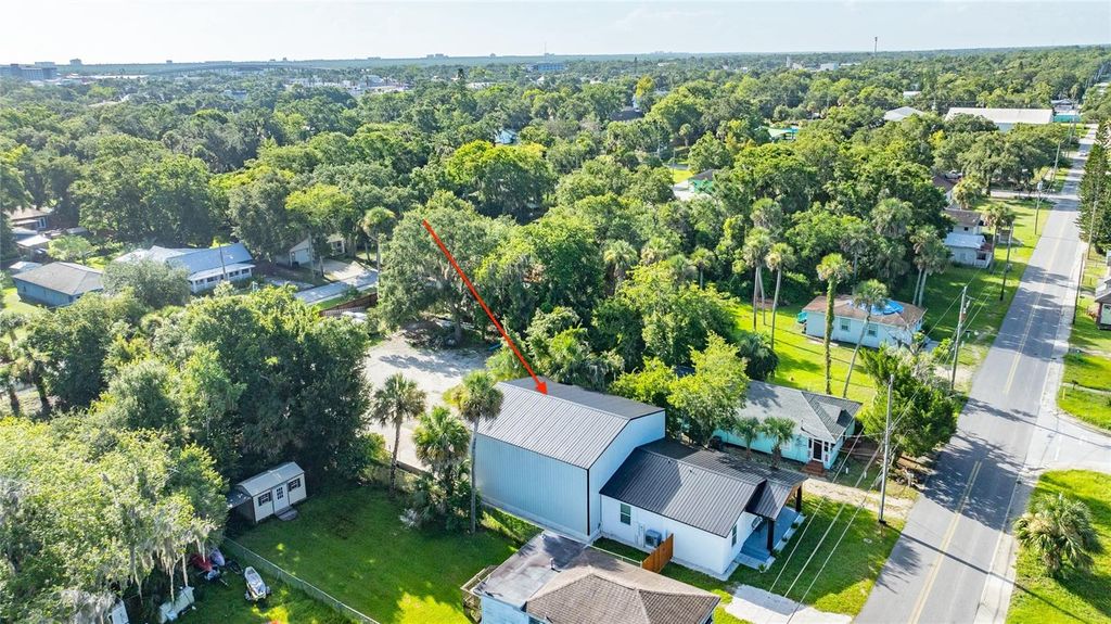 Image 10 of property listing at 334 SHELDON STREET, New Smyrna Beach, FL 32168