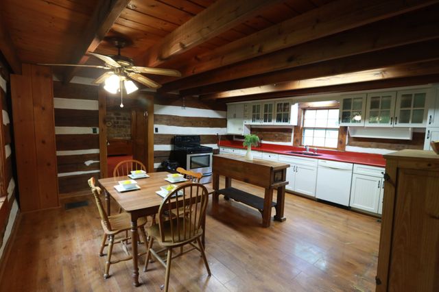 2634 Distillery Rd, SW, Greenbrier, TN 37073
