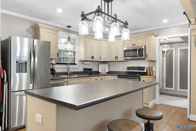 2607 Valley Brook Circle NE, Huntsville, AL 35811