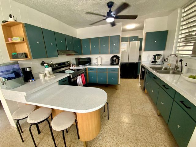 A 1, VILLAS DEL PARQUE Y ESTANCIAS, Guaynabo, PR 00969