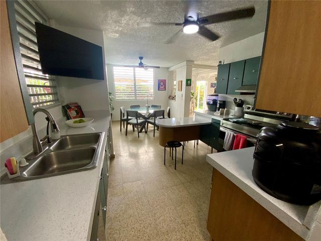 A 1, VILLAS DEL PARQUE Y ESTANCIAS, Guaynabo, PR 00969