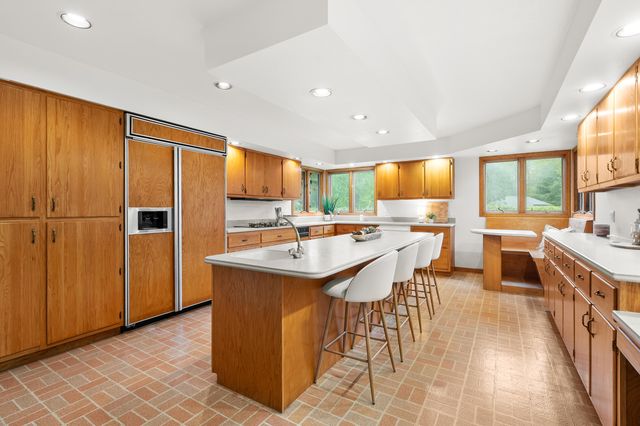 28323 Northern Bluff Drive, Pine Grove Twp, MI 49055