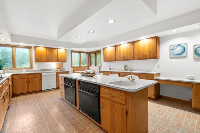28323 Northern Bluff Drive, Pine Grove Twp, MI 49055