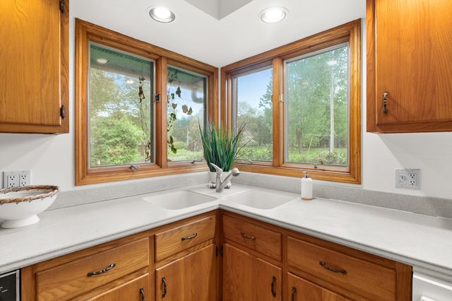28323 Northern Bluff Drive, Pine Grove Twp, MI 49055