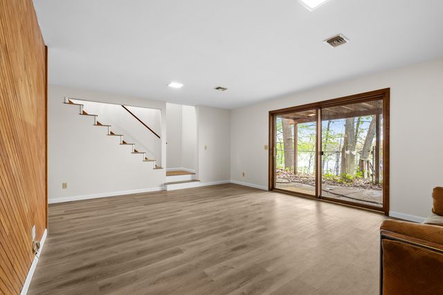 28323 Northern Bluff Drive, Pine Grove Twp, MI 49055