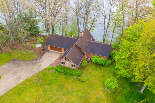 28323 Northern Bluff Drive, Pine Grove Twp, MI 49055