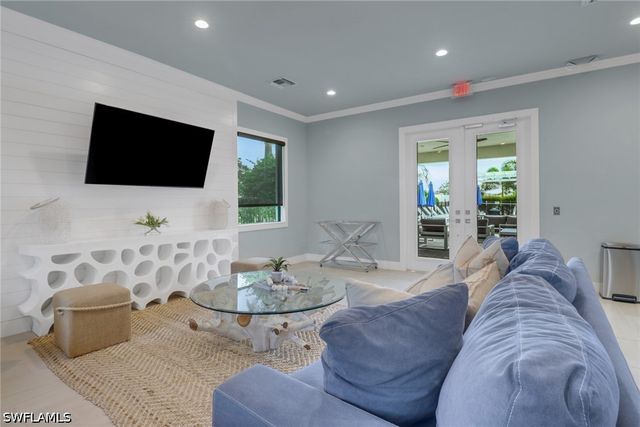 14846 Loggerhead DR, Naples, FL 34120