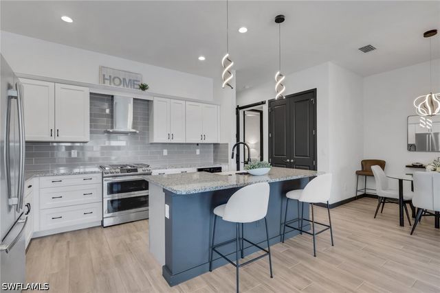 14846 Loggerhead DR, Naples, FL 34120
