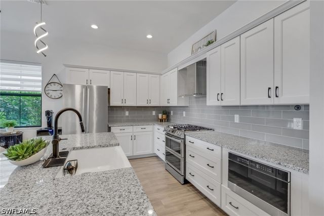 14846 Loggerhead DR, Naples, FL 34120