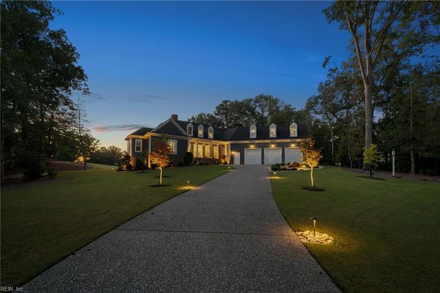 105 N Knob HL, Williamsburg, VA 23188