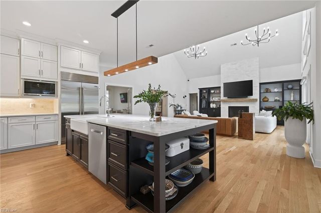 105 N Knob HL, Williamsburg, VA 23188