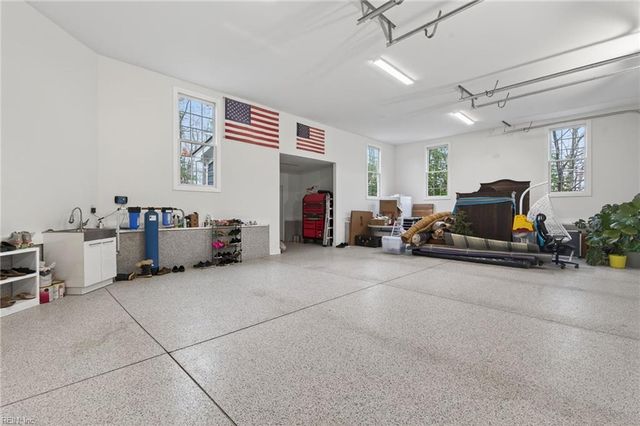 105 N Knob HL, Williamsburg, VA 23188