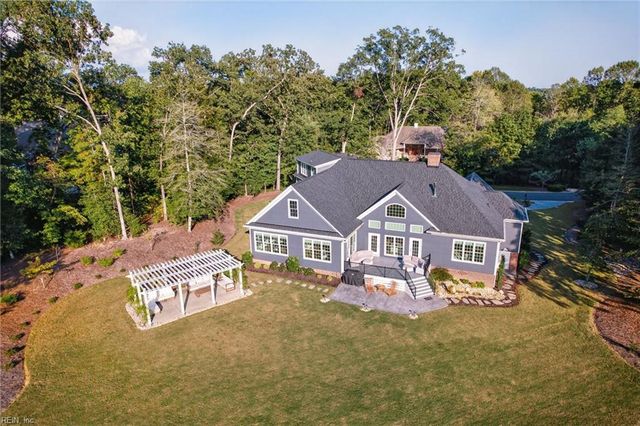 105 N Knob HL, Williamsburg, VA 23188