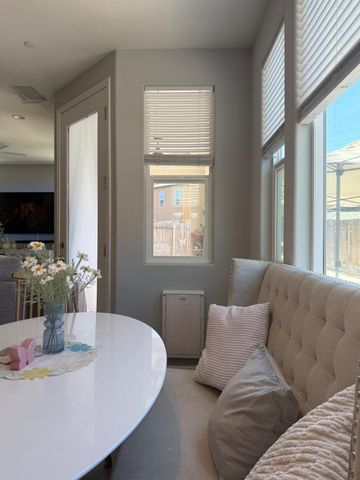 6347 N Alta Vista Lane, Fresno, CA 93722