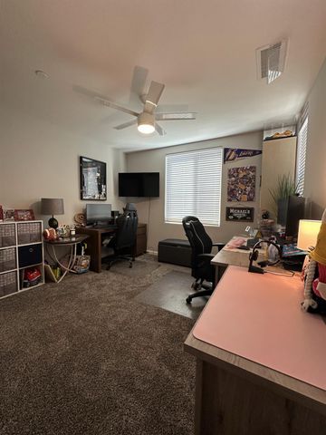 6347 N Alta Vista Lane, Fresno, CA 93722