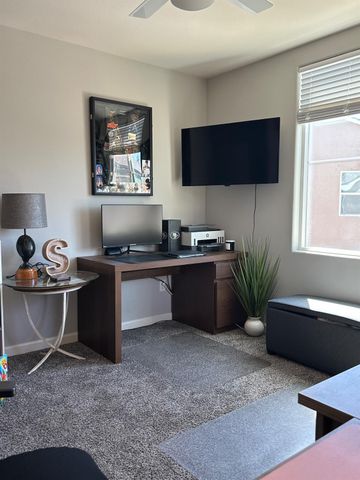 6347 N Alta Vista Lane, Fresno, CA 93722