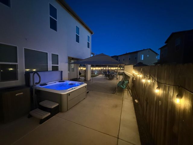 6347 N Alta Vista Lane, Fresno, CA 93722