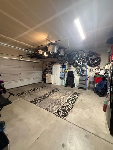 6347 N Alta Vista Lane, Fresno, CA 93722