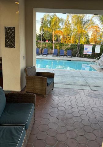 6347 N Alta Vista Lane, Fresno, CA 93722