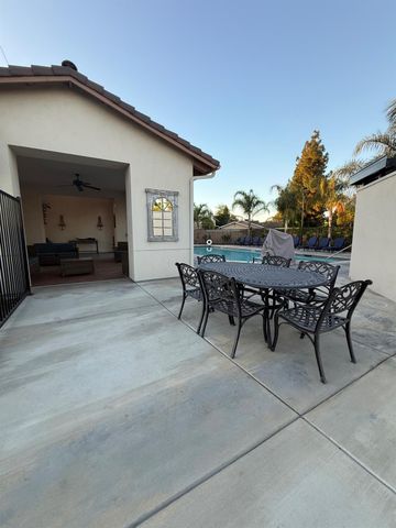 6347 N Alta Vista Lane, Fresno, CA 93722