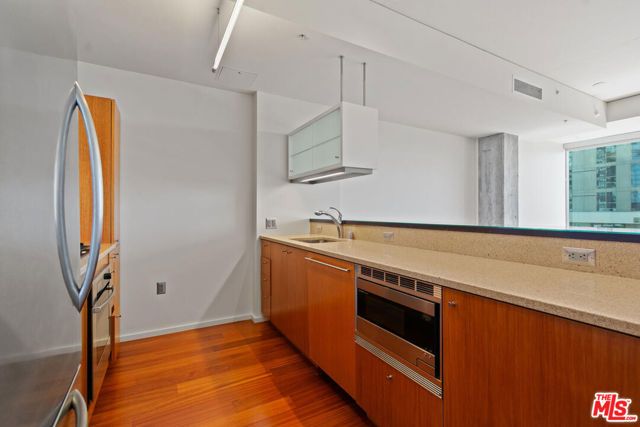 1155 S Grand Avenue 815, Los Angeles, CA 90015